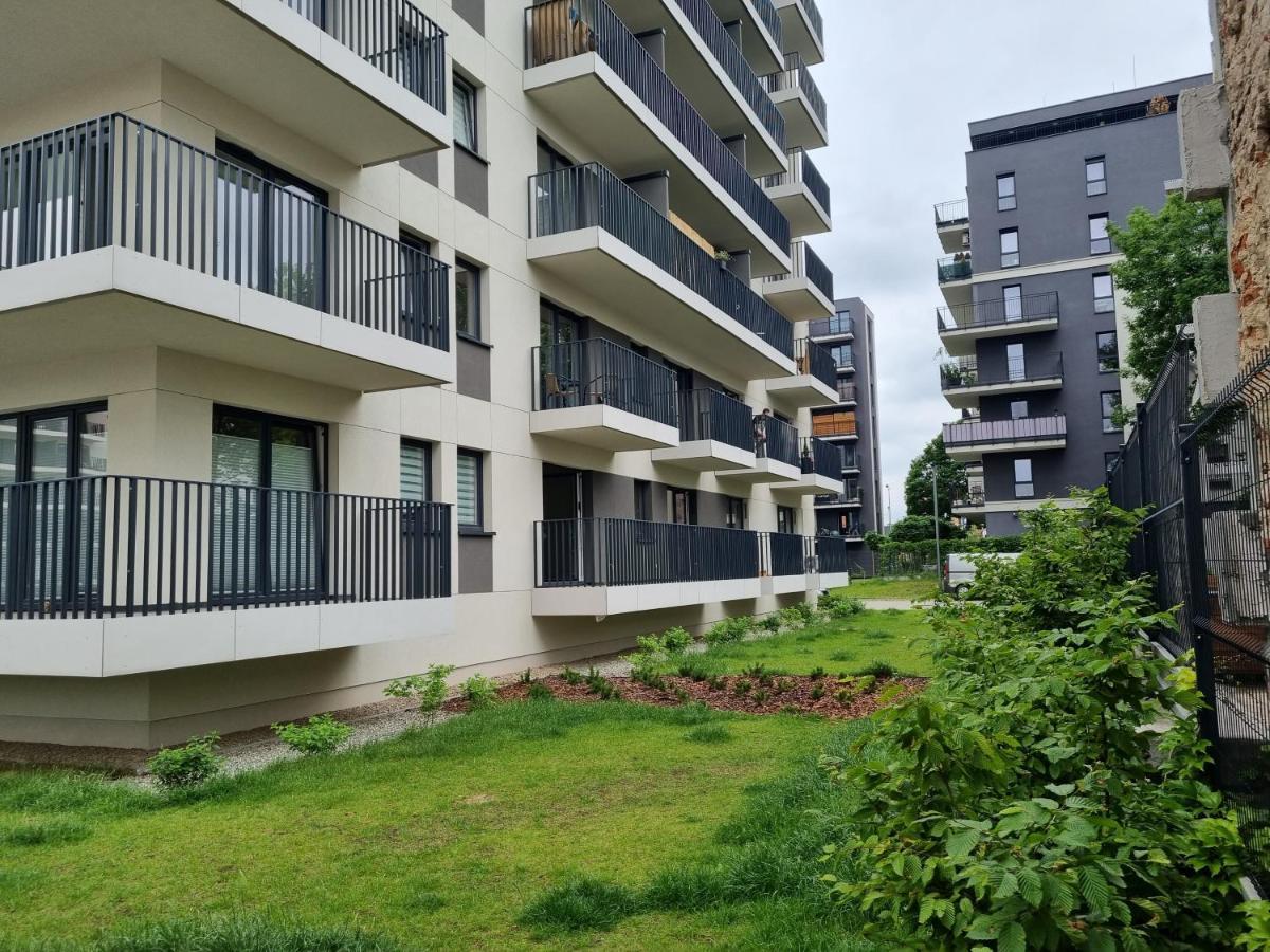 Apple Apartments - Gdanska Prywatne Miejsce Parkingowe Łódź Buitenkant foto